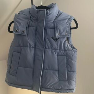Roxy Brand Women’s Blue Puffer Vest jacket coat with logo